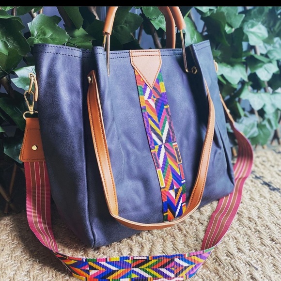 Aztec Print Purse - Picture 6 of 6